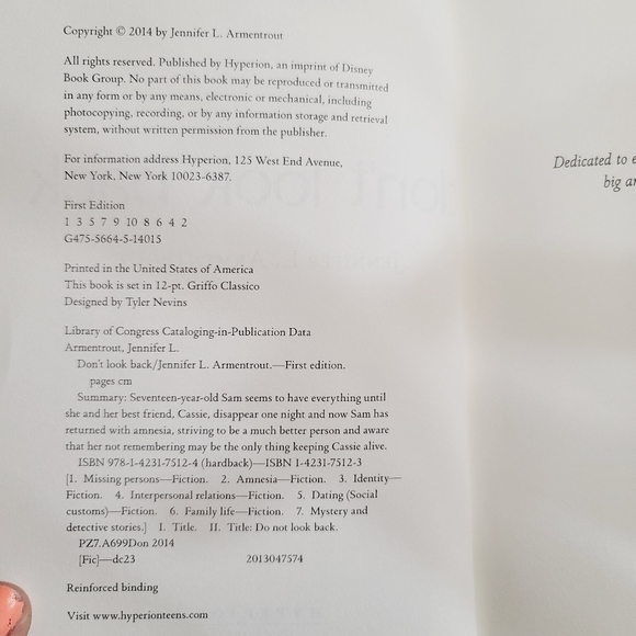 Don't Look Back by Jennifer L. Armentrout Hardcover Book - Picture 7 of 11